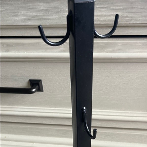 Rae Dunn farmhouse rotationg Coffee Mug Holder - Picture 3 of 6